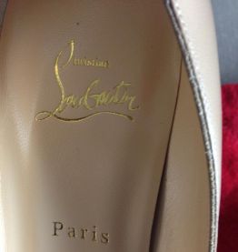 Escarpin Louboutin Ecru