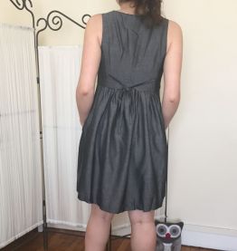 Robe courte avec blaseur 