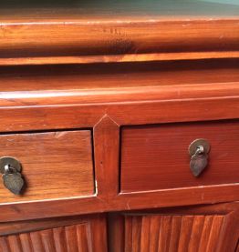 Jolie petite commode chinoise