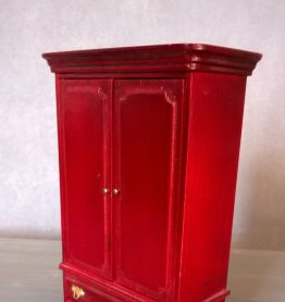 Petite armoire pour vitrine miniature