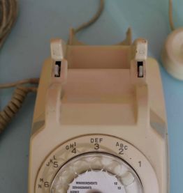 Téléphone blanc SOCOTEL S63  vintage retro