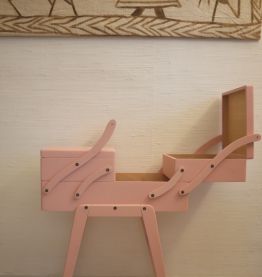 Travailleuse rose tendre