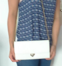Pochette blanche