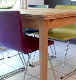 Chaise design en cuir (noir)