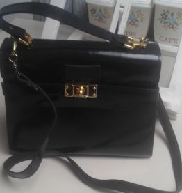 sac a main en cuir retro