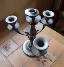 Chandelier en étain