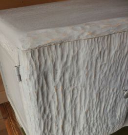 Petit meuble design pour chambre entree ou decor