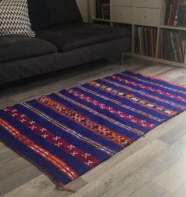 Très joli tapis Kilim berbère