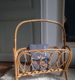 porte revue en rotin