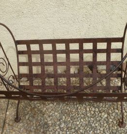 porte  revue  en metal , vintage