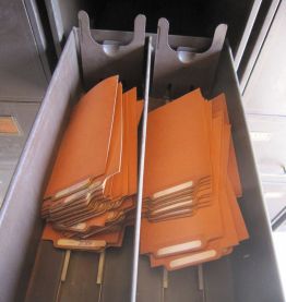 Casier métallique à tiroirs