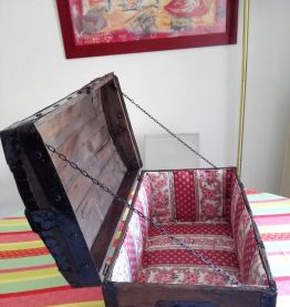 Ancienne malle rénovée