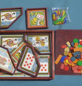 jeu de nain jaune en  bois ancien