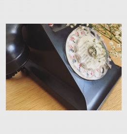 Téléphone en bakélite 