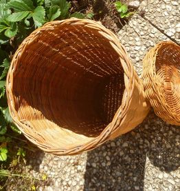 panier  ,  boite  en osier , vintage