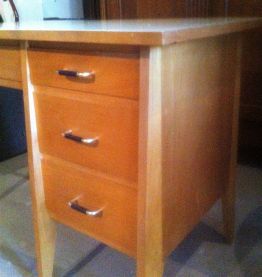 Joli petit bureau enfant années 50-60