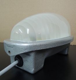 Applique hublot style industriel