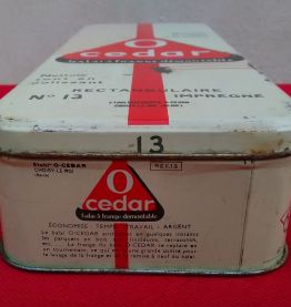 Jolie boite publicitaire en tôle O-Cedar n°13 (vide)