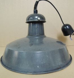 Suspension gamelle émaillée, années 50-60