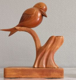 paire de serre-livres oiseaux en bois sculpté signés P. Bely
