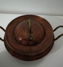 Bonbonnière artisanale en cuivre