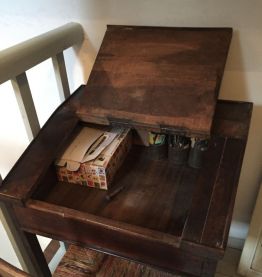 Ancien pupitre/écritoire en bois foncé 