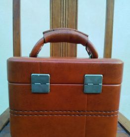 Vanity en vinyle marron 