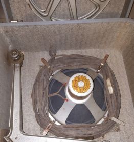 PROJECTEUR ET SON ECRAN