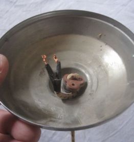 Suspension monte et baisse globe opaline blanche 