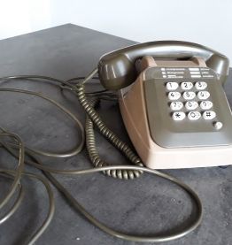 Téléphone vintage à clavier Marron et Kaki
