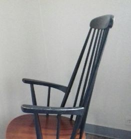 Rocking chair  vintage STOL kamnik yougoslavie. 