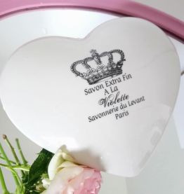 Ravissante boîte à bijoux en porcelaine 