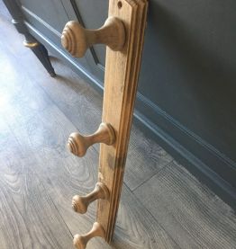 Porte manteaux en bois vieilli