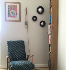 Fauteuil vintage piètement compas