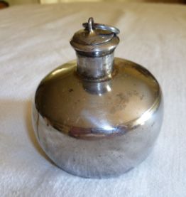 Encrier métal poli Inde