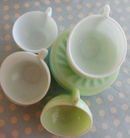Ensemble de 6 tasses café et soucoupes opaline vert/bleu