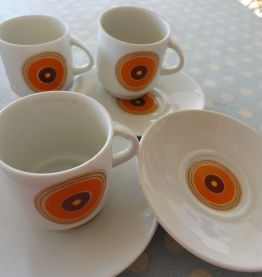 Ensemble de 3 tasses et 3 soucoupes vintage 
