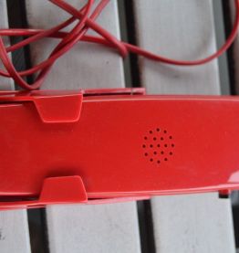 Téléphone Vintage rouge année 70