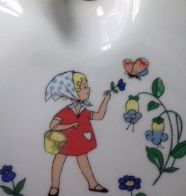 Assiette pour bébé porcelaine de Limoges. 