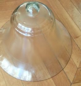 Grande cloche vintage en verre