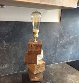 lampe vintage insolite