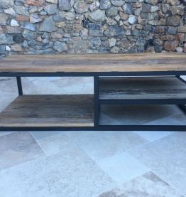 Grande table basse en bois massif et métal