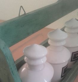 Étagère à épices 