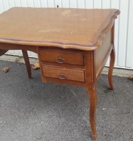 Bureau style Louis XV