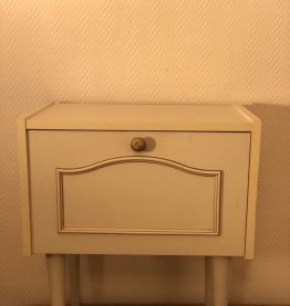 Table de chevet 