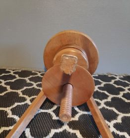 tabouret d'atelier en bois massif à vis