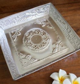 Grand plateau deco en aluminium martelé