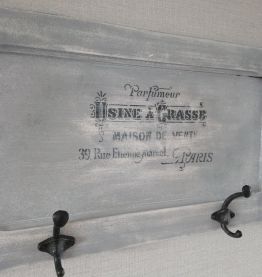 Porte manteaux mural relooké 