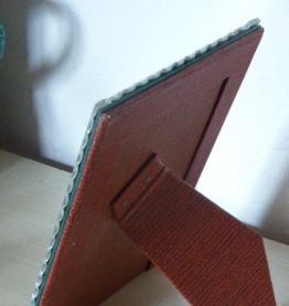 Cadre miroir, interieur en satin rayonne rouge vintage 1950