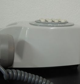 Téléphone mural vintage